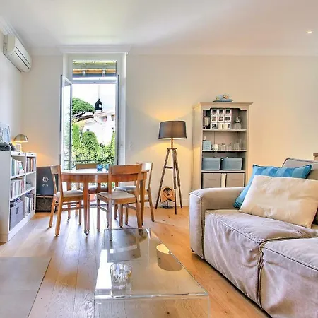 Guestify Charming Frenchstyle Br Flat For With Terrace Min Palais Cannes