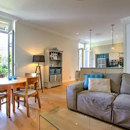Guestify Charming Frenchstyle Br Flat For With Terrace Min Palais Lejlighed Cannes