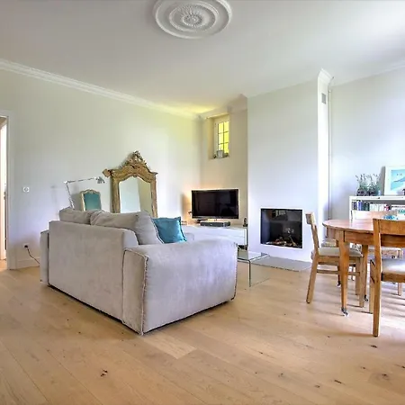 Guestify Charming Frenchstyle Br Flat For With Terrace Min Palais Lejlighed *